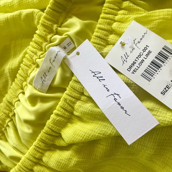 All in Favor Off the Shoulder Yellow Minidress Size Medium - Picture 4 of 4